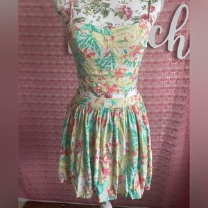 American Eagle Tropical Floral Two Piece Retro Play Set 🌺